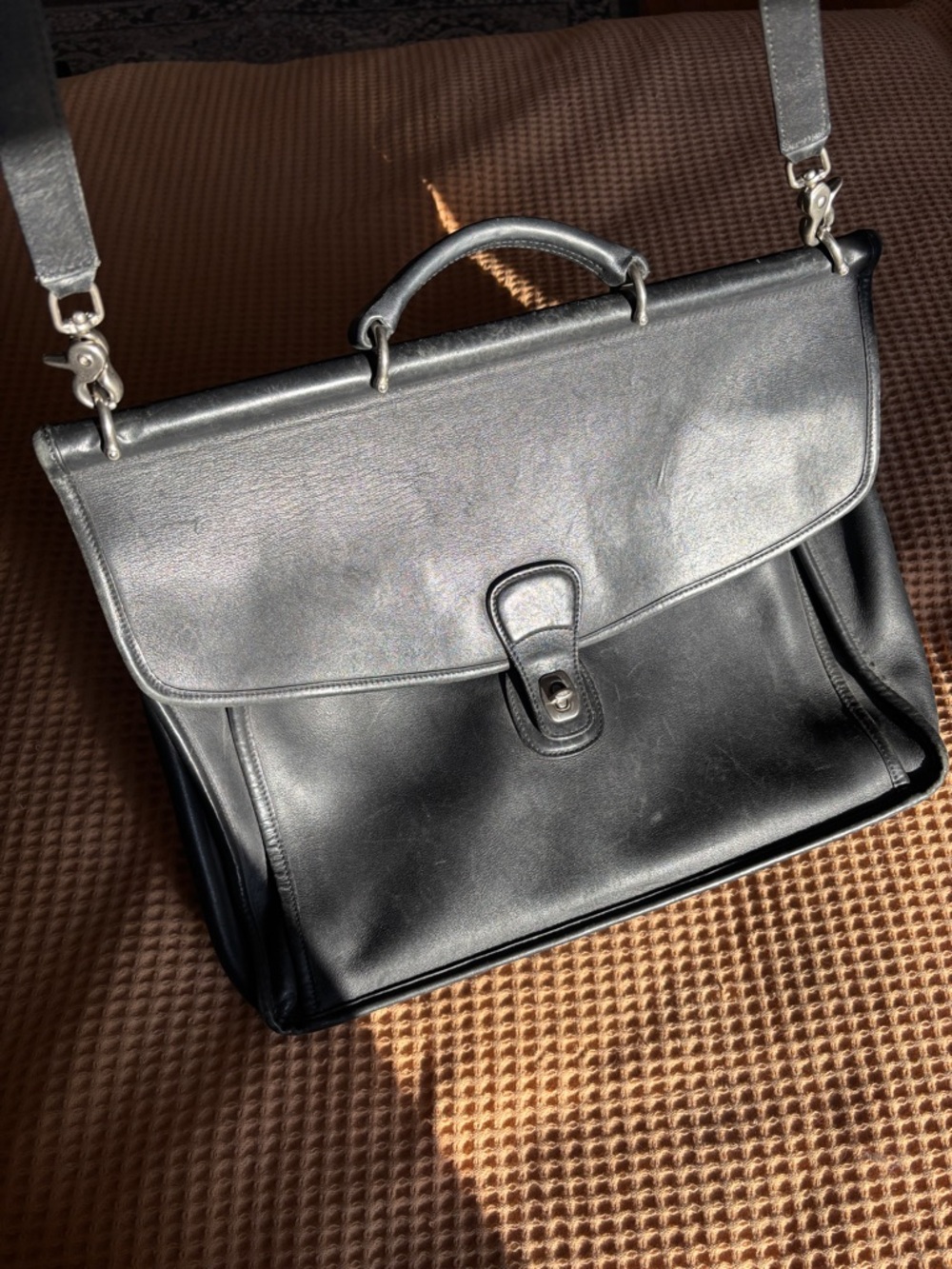 Vintage 1990s Coach Authentic Beekman Briefcase | Unisex Bag | Black Leather - Picture 3 of 16